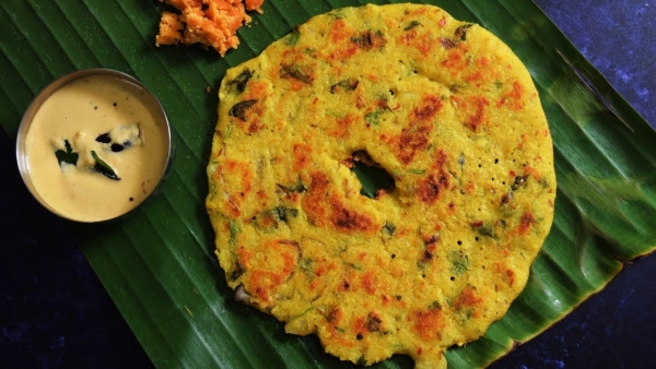 Chettinad Kara Adai With Coconut Chutney Recipe