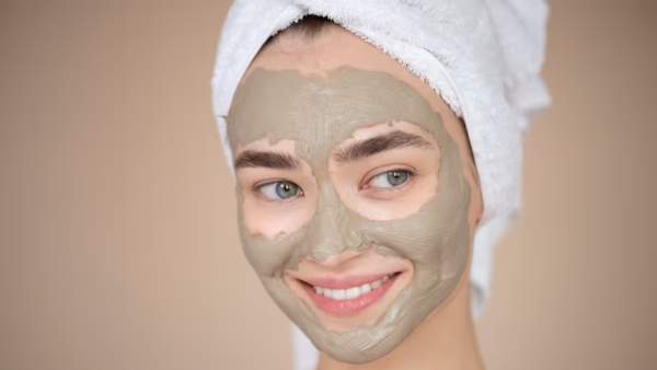 Holi 2026 Top 5 Face Masks To Remove Holi Colours From Face