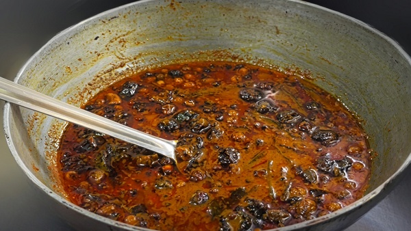 Thanjai Vaththa Kulambu How To Make Kalyana Veetu Thanjai Vaththa Kulambu