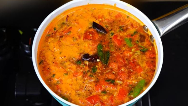 Tomato Rasam How To Make Simple And Tasty Thakkali Rasam