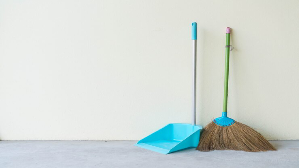 Vastu Tips in Tamil Where to Keep Brooms and Mops as Per Vastu
