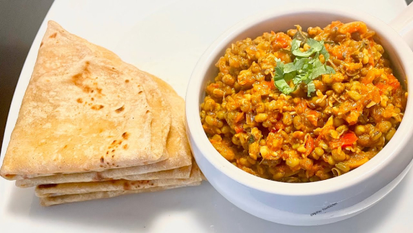 Mangalore Sprouted Green Gram Kurma Recipe How to Make Sprouted Green Gram Kurma