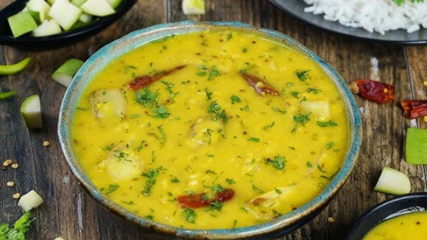 Summer Special Manga Paruppu How To Make a Tangy Mango Paruppu