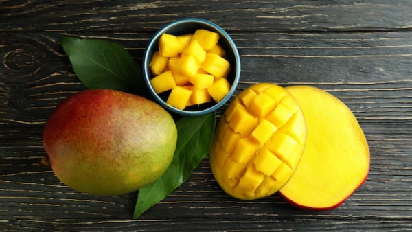 Top 5 Homemade Mango Face Packs For Glowing Skin During Summer