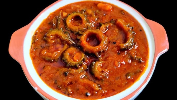 Karnataka Pavakkai Puli Kulambu Recipe Hot to Make at Home in Tamil