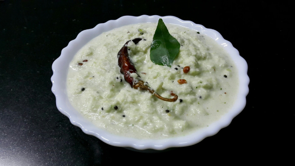 How To Make a Hotel Style Tasty Coconut Chutney Recipe