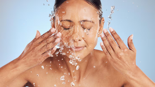 Massage Your Face With These three Ingredients In The Morning For Glowing Skin in tamil