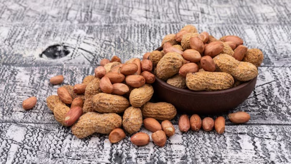 Doctor Lists Top 7 Food Combinations That Help Protect Against Colon Cancer