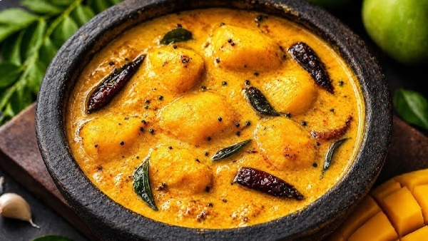 Mambazha Pulissery Recipe How to Make At Home in Tamil