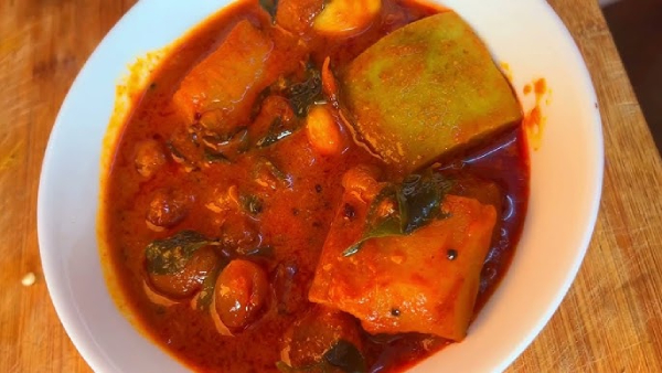 Angamaly Manga Curry Recipe How to Make at Home in Tamil