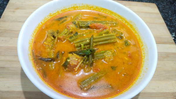 Murungaikai Poricha Kulambu Recipe How to Make at Home in Tamil