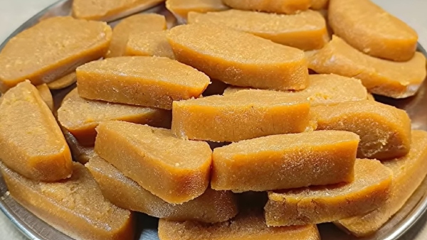 Urad Dal Sweet How To Make This Healthy And Delicious Sweet Recipe