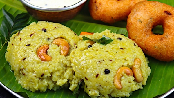 Saravana Bhavan Ven Pongal Recipe How to Make at Home in Tamil
