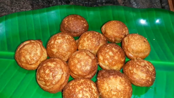 Moongdal Sweet Paniyaram How To Make Pasi Paruppu Inipui Paniyaram Moongdal Sweet Paniyaram How To Make Pasi Paruppu Inipui Paniyaram