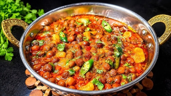 Chickpeas Potato Masala Recipe How to Make at Home in Tamil Chickpeas Potato Masala Recipe How to Make at Home in Tamil