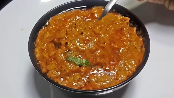 Cabbage Potato Gravy How To Make Muttaikose Urulai Gravy
