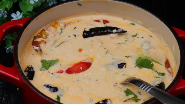 Thayir Kuzhambu How To Make Curd Kulambu In 10 Minutes