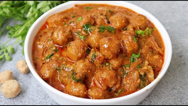 Meal Maker Salna Recipe How to Make at Home in Tamil
