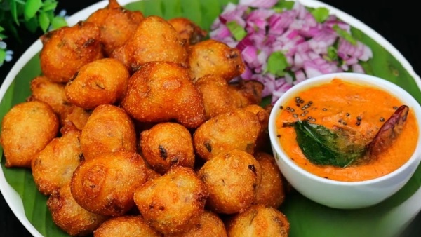 Snacks Recipes How To Make Kutty Bonda With Kara Chutney