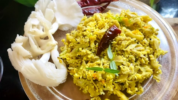 Kerala Style Mushroom Thoran Recipe How to Make at Home in Tamil
