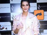  స్కేచర్స్ ఈవెంట్ లో కృతి సనన్ చాలా కూల్ గా కనిపించింది!!