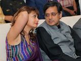 సునంద పుష్కర్, శశిథరూర్ జీవితం ట్రాజెడీ.. లేటు వయస్సులో గాఢ ప్రేమ..అక్రమ సంబంధాల ఆరోపణలు,చివరకు మృతి