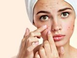 Acne In Monsoon: వర్షాకాలంలో ఈ ఆహారం తింటే మొటిమలు వస్తాయని గుర్తుంచుకోండి!