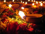Diwali 2022: లక్ష్మీ కటాక్షం సిద్ధించాలంటే.. దీపావళికి ఈ సమయానికి పూజించండి