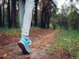 Walking Backwards: వెనక్కి నడవడం వల్ల ఎన్ని ప్రయోజనాలో తెలుసా?
