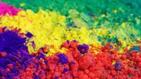 Holi 2023: మీ రాశి ప్రకారం హోలీ ఇలా జరుపుకుంటే అంతా మంచే జరుగుతుంది 