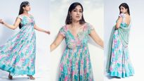 Nivetha Pethuraj: పిచ్చెక్కించే ఫోజుల్లో నివేదా అందాలు, మత్తెక్కించే చూపులతో రెచ్చగొడుతున్న బ్యూటీ