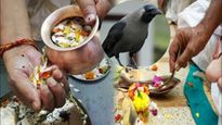 పితృదోషం వల్ల ఈ భయంకరమైన  సంఘటనలు జరుగుతాయి, వాటి నుండి బయటపడటానికి ఈ పరిహారాలు చేయండి