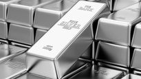 Silver Price Alert: Experts warn of shocking 60% crash – should investors panic?