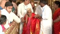 116 ఏళ్ల వయసులో కాలినడకన తిరుమల కొండకి.. వీఐపీ దర్శనంతో బామ్మకి అరుదైన గౌరవం.!