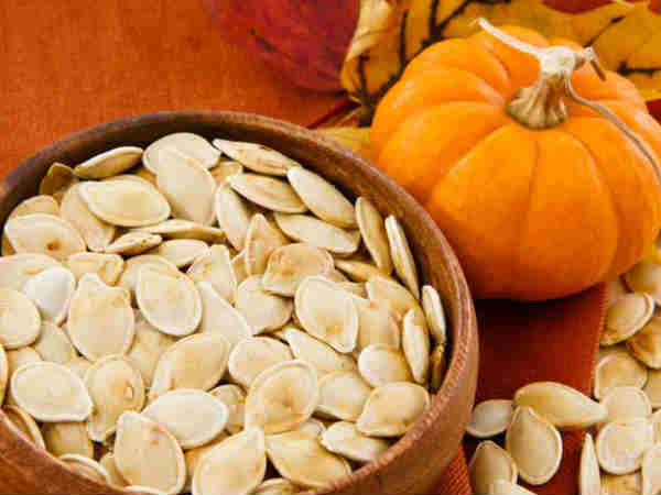 గుమ్మడి మరియు గుమ్మడి గింజలు