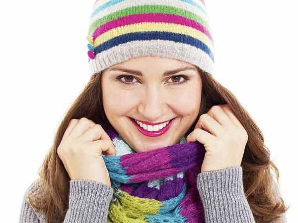 చలికాలంలో శరీరాన్ని వెచ్చగా ఉంచే దుస్తులు ధరించండి చలికాలంలో శరీరాన్ని వెచ్చగా ఉంచే దుస్తులు ధరించండి