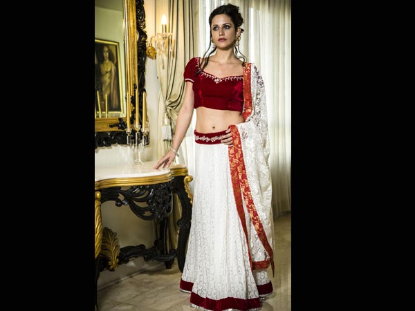 మెహిందీ ఉత్సవంలో మెరిసిపోండిలా...!