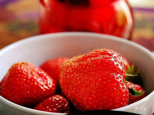 పట్టులాంటి కేశ సౌందర్యానికి ఫ్రూట్ కండీషనర్