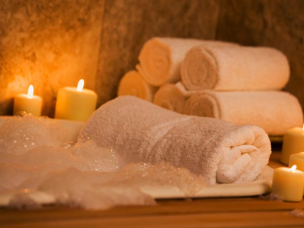 చక్కిలిగింతల మర్ధన..మనస్సుకు ప్రశాతం...!