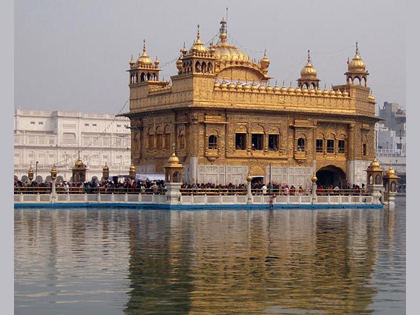 గోల్డెన్ టెంపుల్: