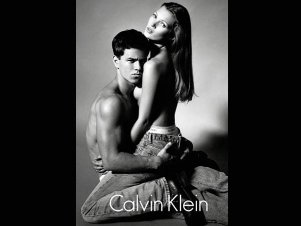 వివాదాస్పదమైన యాడ్స్ తోనే బాగా పాపులరైన సెలబ్రిటీలు..!