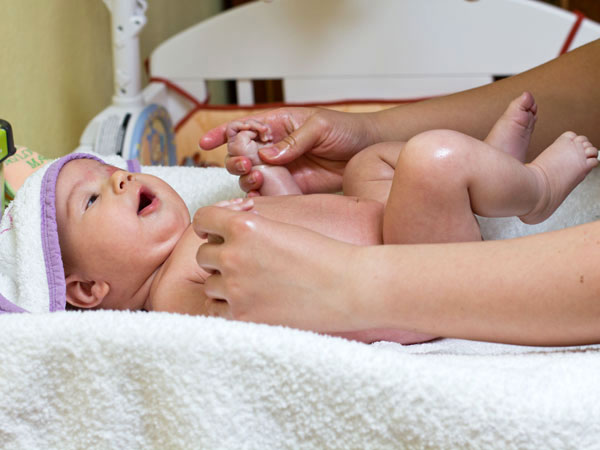 చమురు స్నానం ఎలా చేయాలంటే :