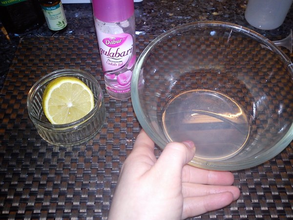 సున్నితమైన చర్మానికి నేచురల్ ఫేస్ బ్లీచ్..!