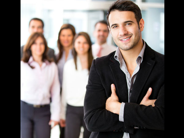 పురుషులు ఆకర్షణీయంగా కనబడాలంటే..!