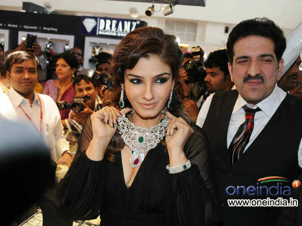 టాప్ 15 హాటెస్ట్ సెలబ్రెటీ మమ్మీలు..!