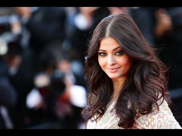 కళ్ళు చెదిరే హెయిర్ స్టైల్స్ తో ఐశ్వర్య రాయ్..!