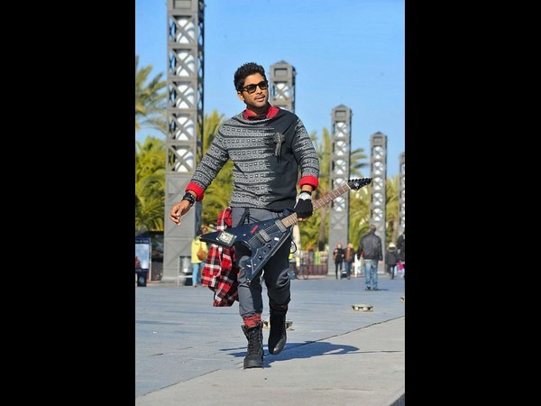 ఫ్యాషన్ -స్టైల్లో అల్లు అర్జున్ ఫస్ట్