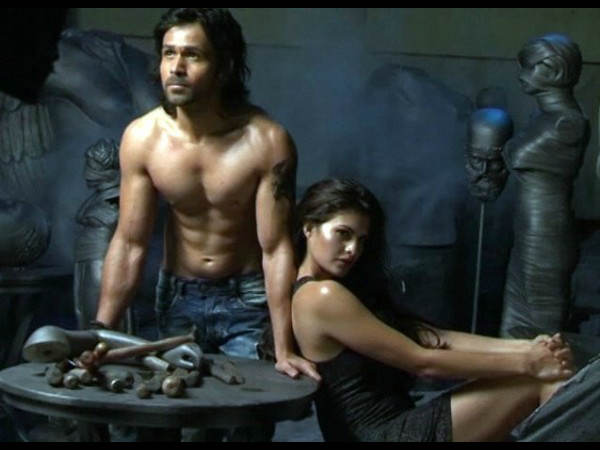 పాపులర్ బాలీవుడ్ యాక్టర్స్ ఫిట్ నెస్ సీక్రెట్స్