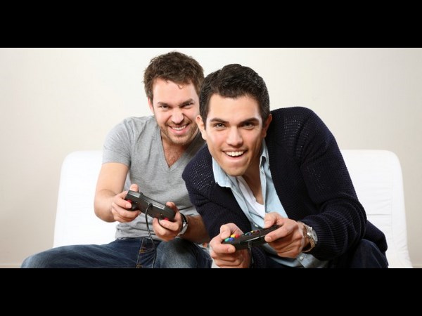 అమ్మాయిలకంటే గేమింగ్ ముఖ్యం :