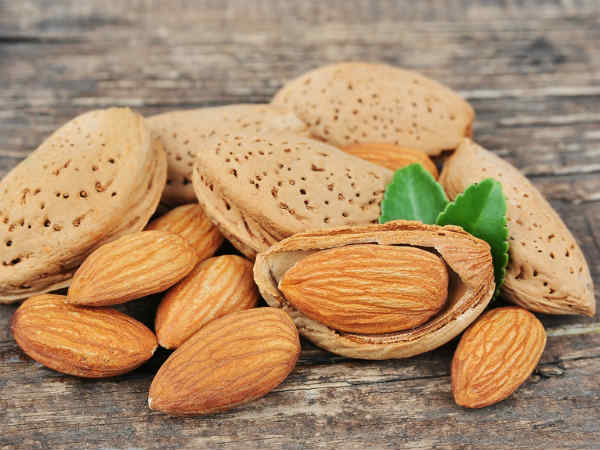 గింజలు తిని ఉత్సాహం పొందండి.